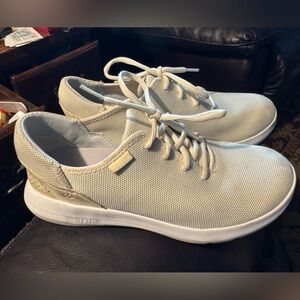 Kizik Madrid Eco Knit Off White Hands Free Slip On Sneakers W9.5 wide/ M8 Wide